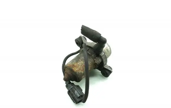 Volvo V70 Vacuum pump 30630398