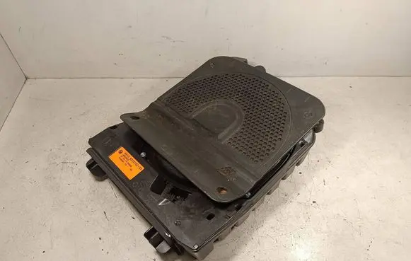BMW 4 F32 F33 Subwoofer speaker 65139210152
