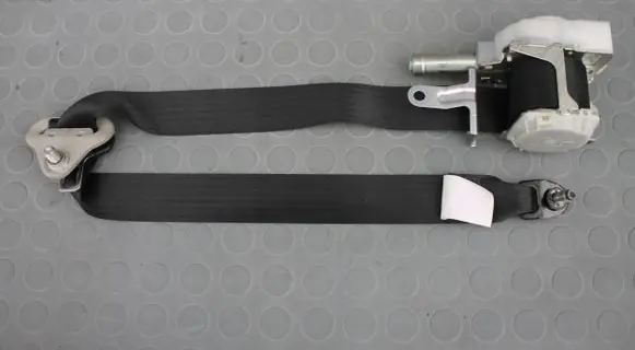 Suzuki SX4 S-Cross Front seatbelt