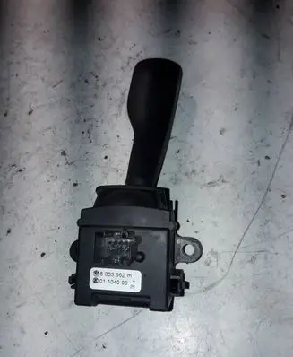 BMW 3 E46 Indicator stalk 8363662