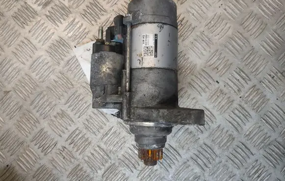Volkswagen Golf VII Starter motor 02Z911024B