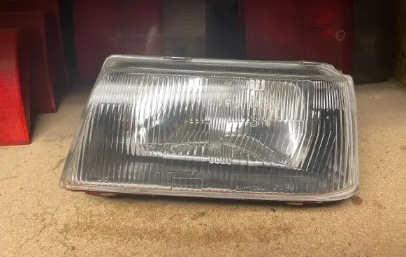 Mitsubishi Lancer Headlight/headlamp 082141102 2141102