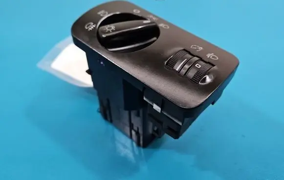 Seat Toledo II (1M) Light switch 109928 IMPRK1588142