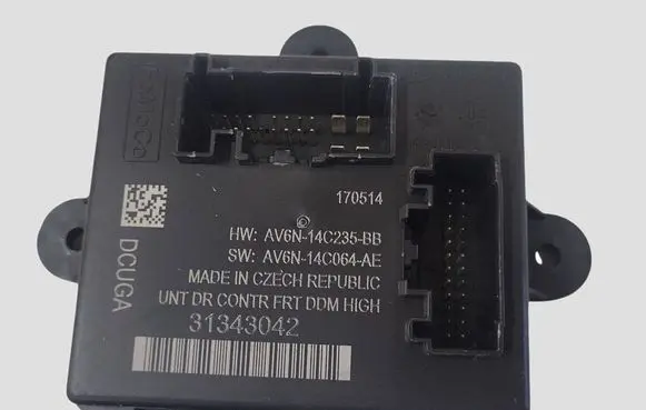 Volvo V40 Door control unit/module 31343042