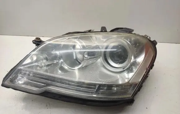 Mercedes-Benz ML W164 Headlight/headlamp 263347 E410206