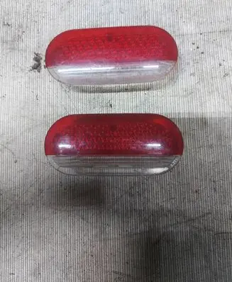 Volkswagen Touran I Front door interior light 