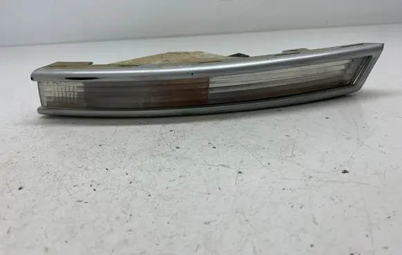 Front indicator light
