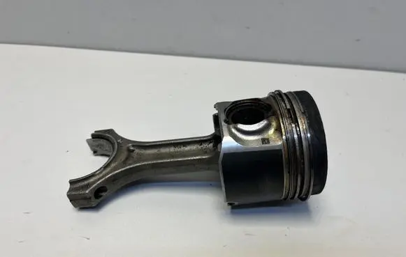 Piston