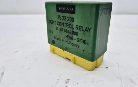 Volvo S70 V70 V70 XC Light relay 895166000 3523200