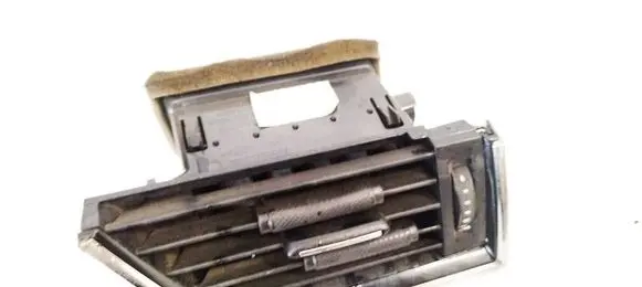 Skoda Octavia Mk3 (5E) Dash center air vent grill 5E0819702 5E0819702A