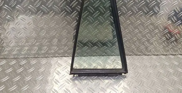 Toyota Verso Rear vent window glass 