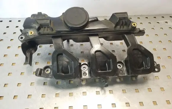 Opel Vivaro Intake manifold 8200836881