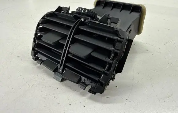 Ford Bronco Rear air vent grill LJ6B19C570A M1PZ19893AA
