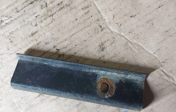 Renault Espace III Battery bracket 