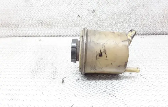 Nissan Terrano Power steering fluid tank/reservoir