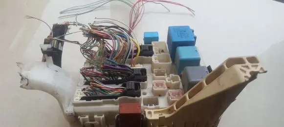 Toyota Yaris Fuse box set 601302248 60130-2248
