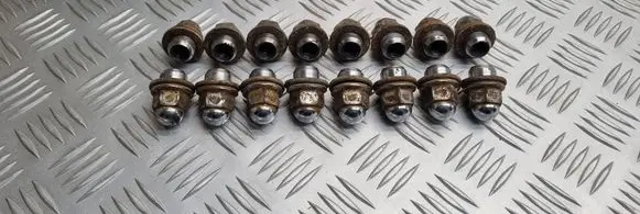 Mitsubishi Carisma Nuts/bolts 