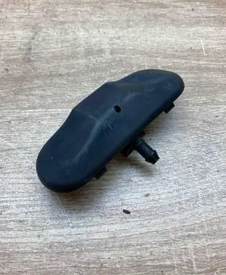 Volkswagen PASSAT B6 Windshield washer spray nozzle 5M0955985 VD4