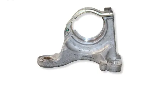 Nissan Qashqai J12 Driveshaft support bearing bracket 