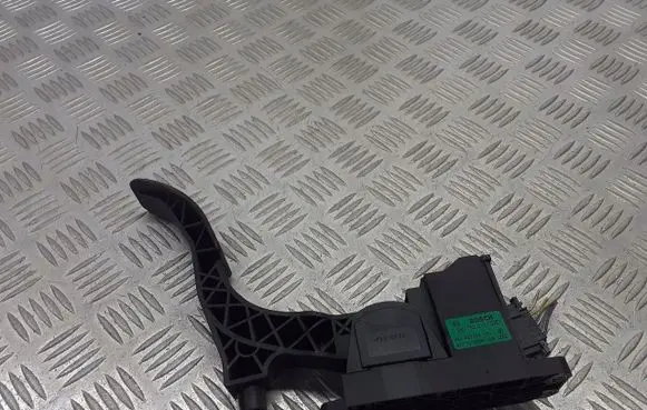 Seat Cordoba (6L) Accelerator pedal position sensor 6Q1721503E