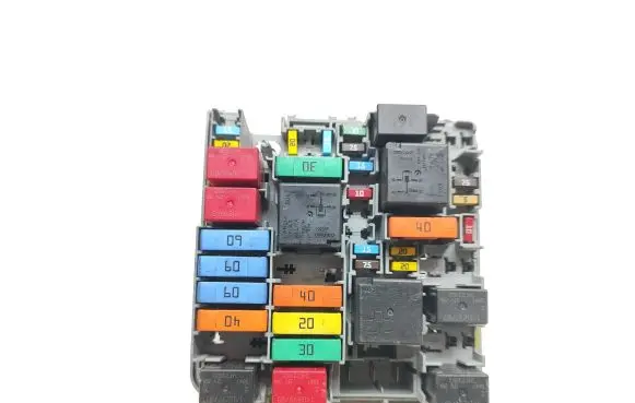 Fiat Doblo Fuse module 52028777