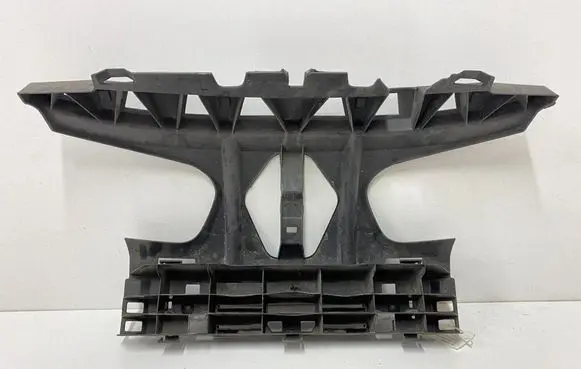 Renault Megane II Front bumper mounting bracket