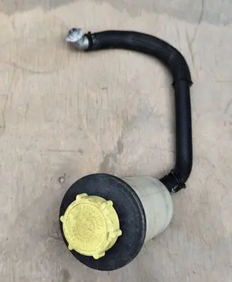 Land Rover Range Rover L322 Power steering fluid tank/reservoir YC153R700A YC153R700