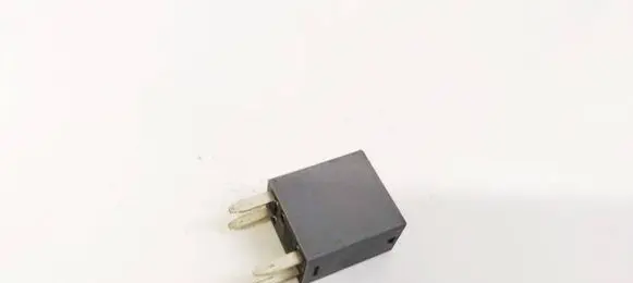 Opel Insignia A Other relay 13500114