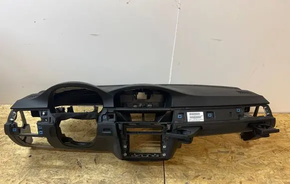 BMW 3 E90 E91 Dashboard 7155784