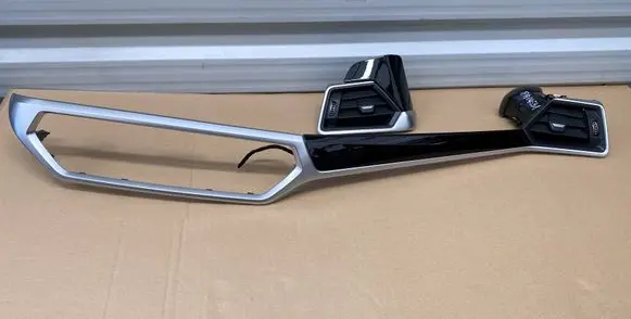 BMW 3 G20 G21 Dashboard glove box trim 6811449