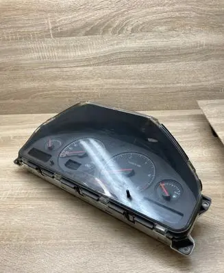 Volvo S80 Speedometer (instrument cluster) 9483487