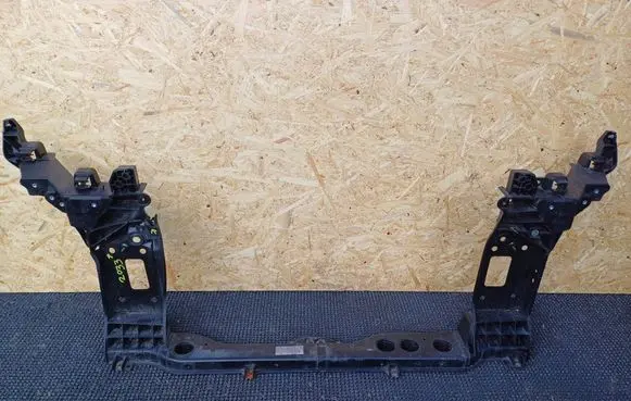Hyundai Tucson TL Radiator support slam panel 64101D700