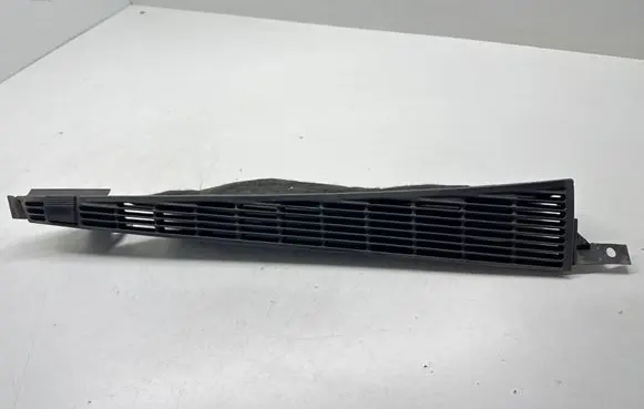 BMW 5 E34 Parcel shelf grill 8120326