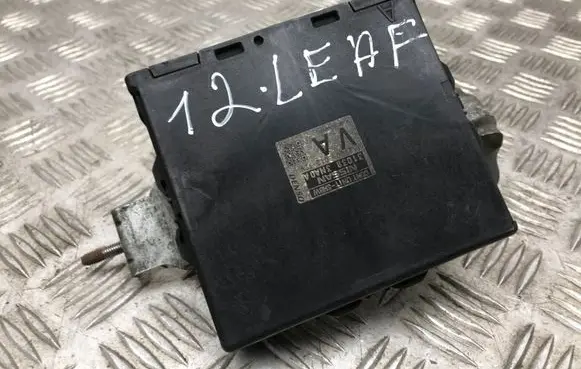 Nissan Leaf I (ZE0) Gearbox control unit/module 310383NADA
