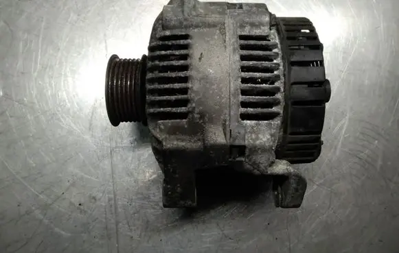 Renault Megane I Generator/alternator 7700424582 A13V1209