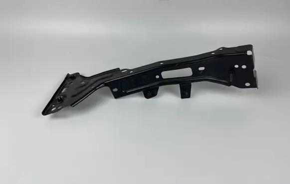 Audi A4 S4 B9 Fender mounting bracket 8W0821136C 8W0821136