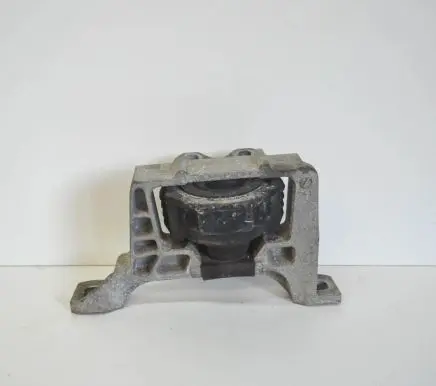 Mazda 3 II Engine mount bracket B32T39060