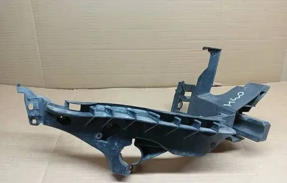 Audi A4 S4 B8 8K Headlight/headlamp mounting bracket 8K0805608B