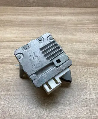 Toyota Prius (XW20) Power steering control unit/module 8965047101 1129000920