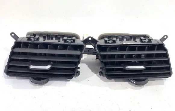 BMW 5 G30 G31 G38 Dashboard side air vent grill/cover trim 9329579