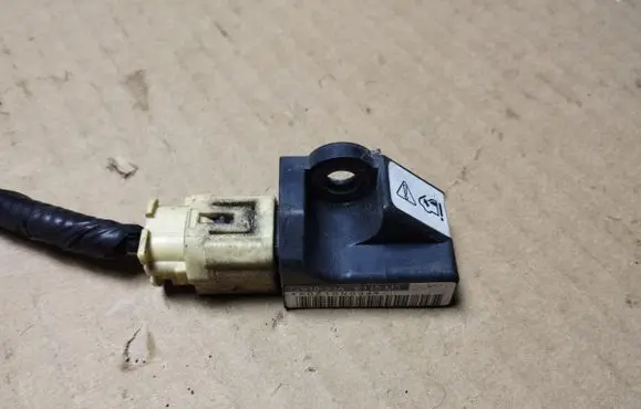 Honda Legend Airbag deployment crash/impact sensor 77910SJAE115M3