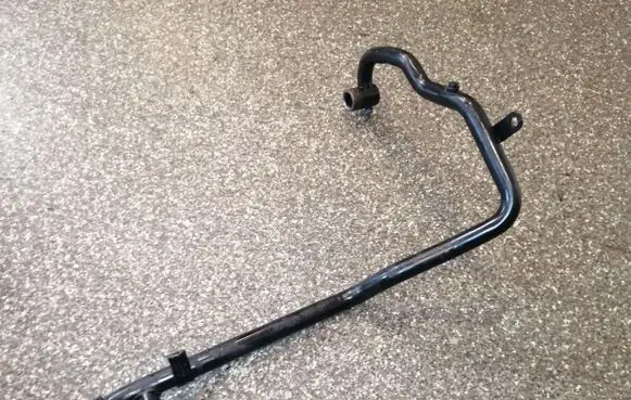 Audi Q7 4L Engine coolant pipe/hose 059121075BT