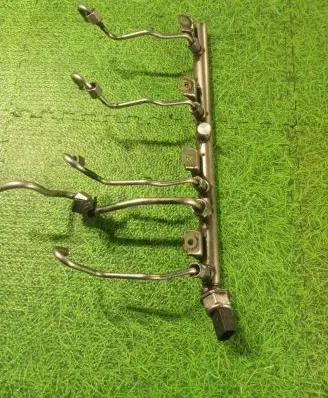 BMW X5M E70 Fuel main line pipe 7547600