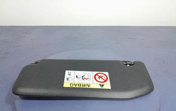Peugeot 208 Sun visor