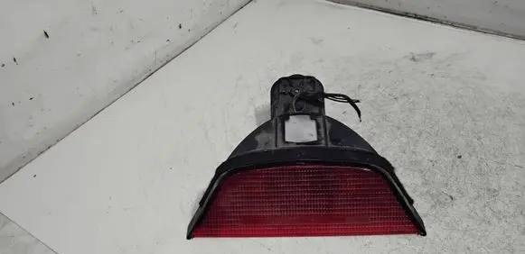 BMW 5 E39 Third/center stoplight 8360568