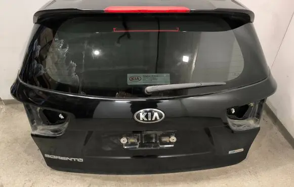 KIA Sorento Tailgate/trunk/boot lid 