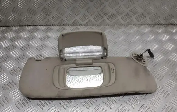 Chrysler 300M Centre console side trim front 