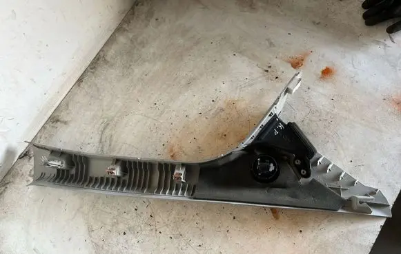 Ford Transit Custom (A) pillar trim 