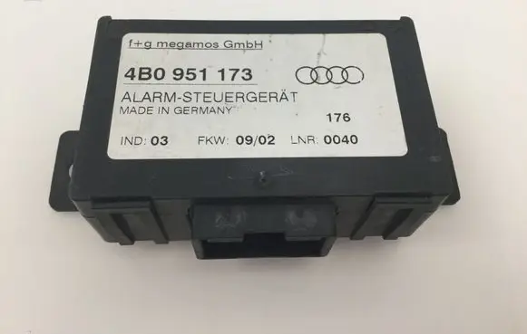 Audi A6 S6 C5 4B Alarm control unit/module 4B0951173