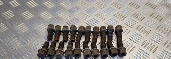 Skoda Octavia Mk2 (1Z) Nuts/bolts 